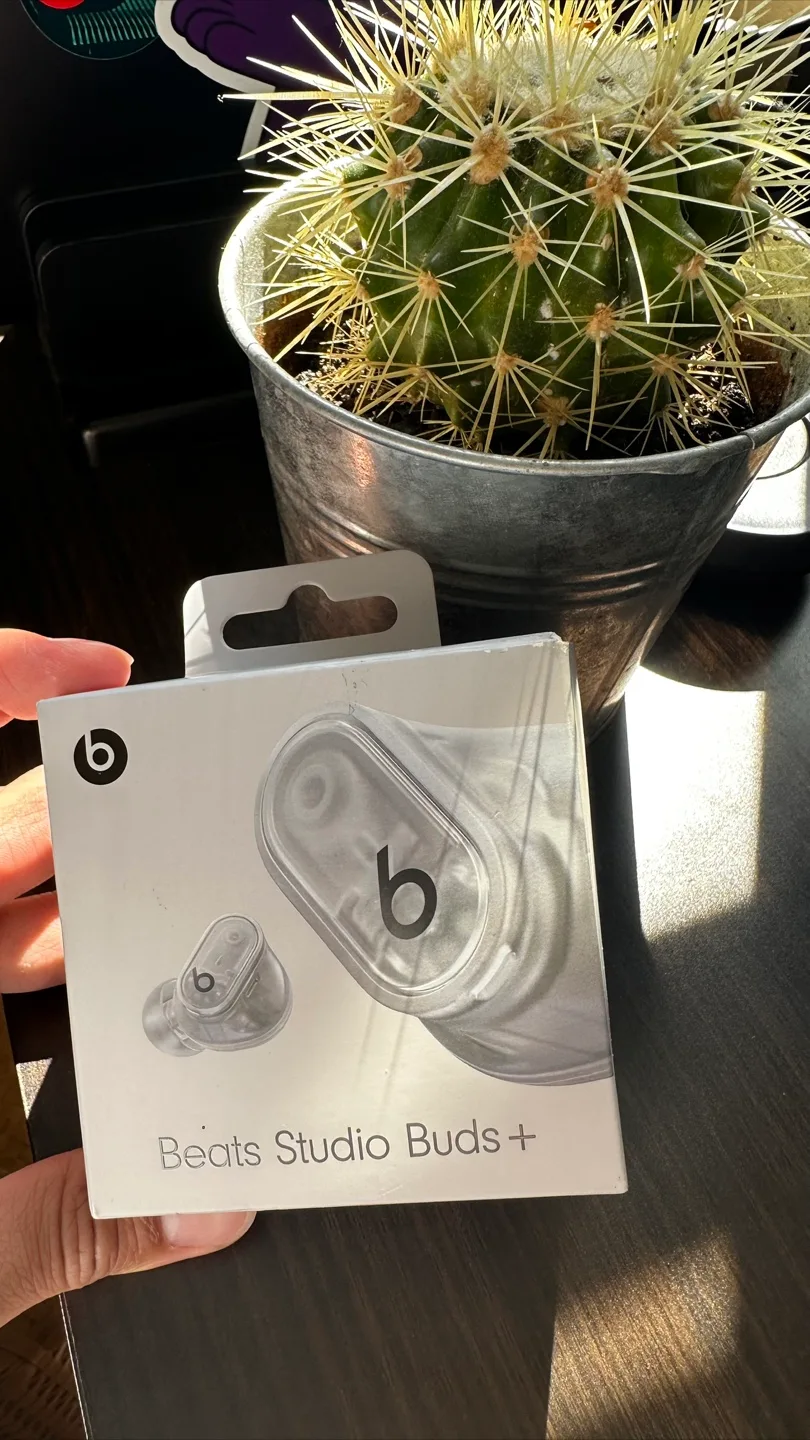 Beats Studio Buds + Wireless Noise Cancelling Earbuds thumbnail