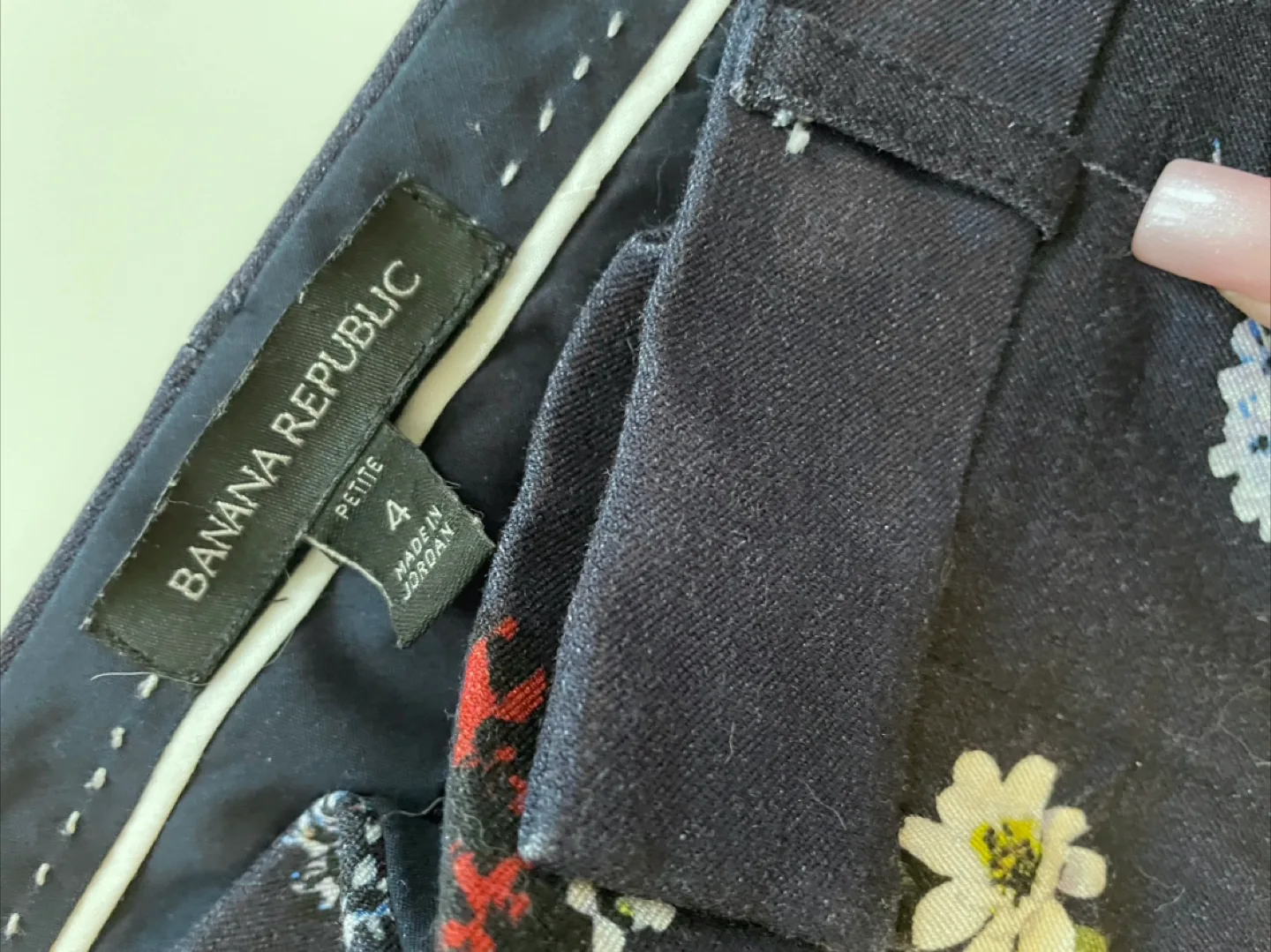 Banana Republic Sloan Dress Pants (Petite size 4/S) image indicator(6)