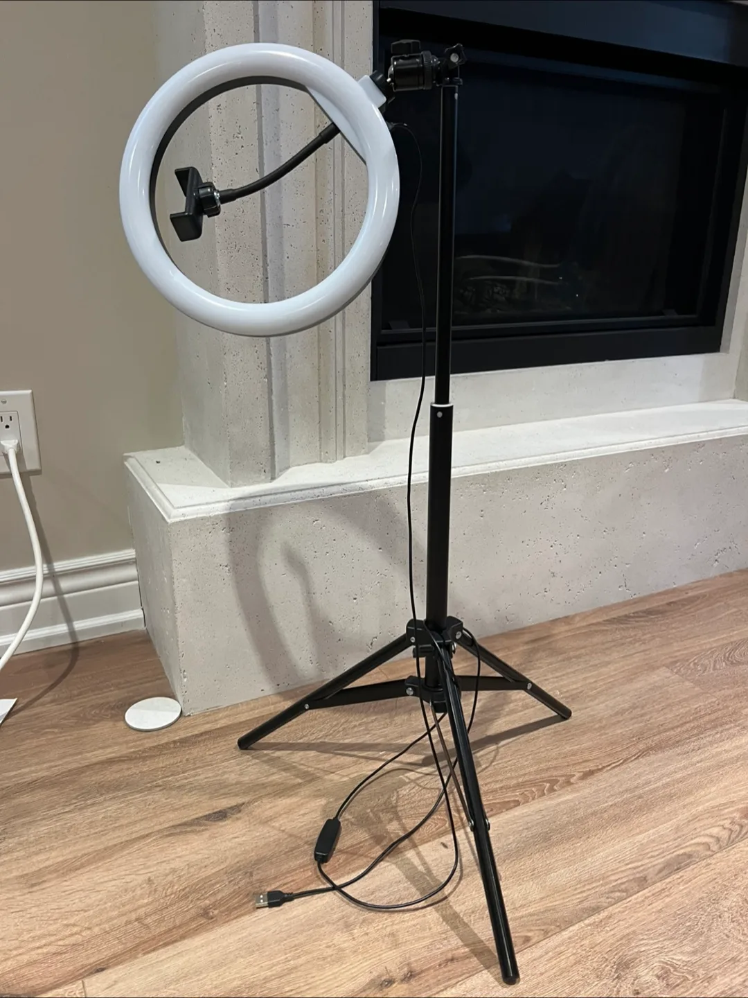 Ring Light with Tripod thumbnail