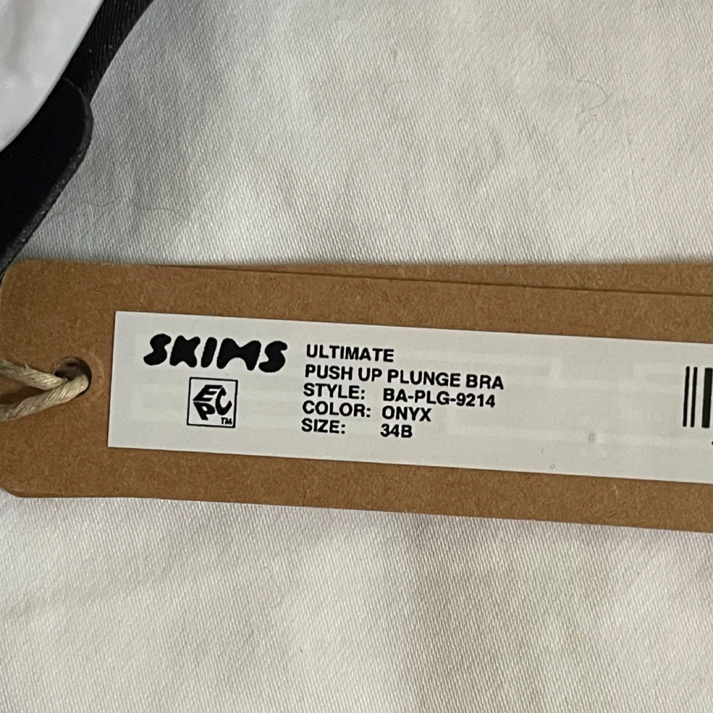 BRAND NEW: SKIMS Push Up Plunge Bra image indicator(7)