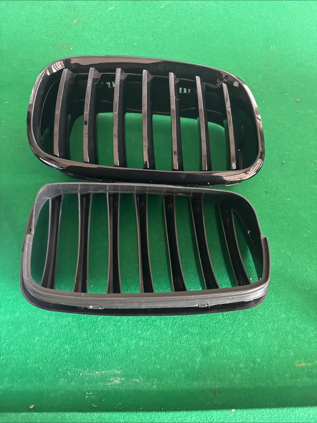 BMW Gloss Black Double Slat Kidney Grilles image indicator(2)