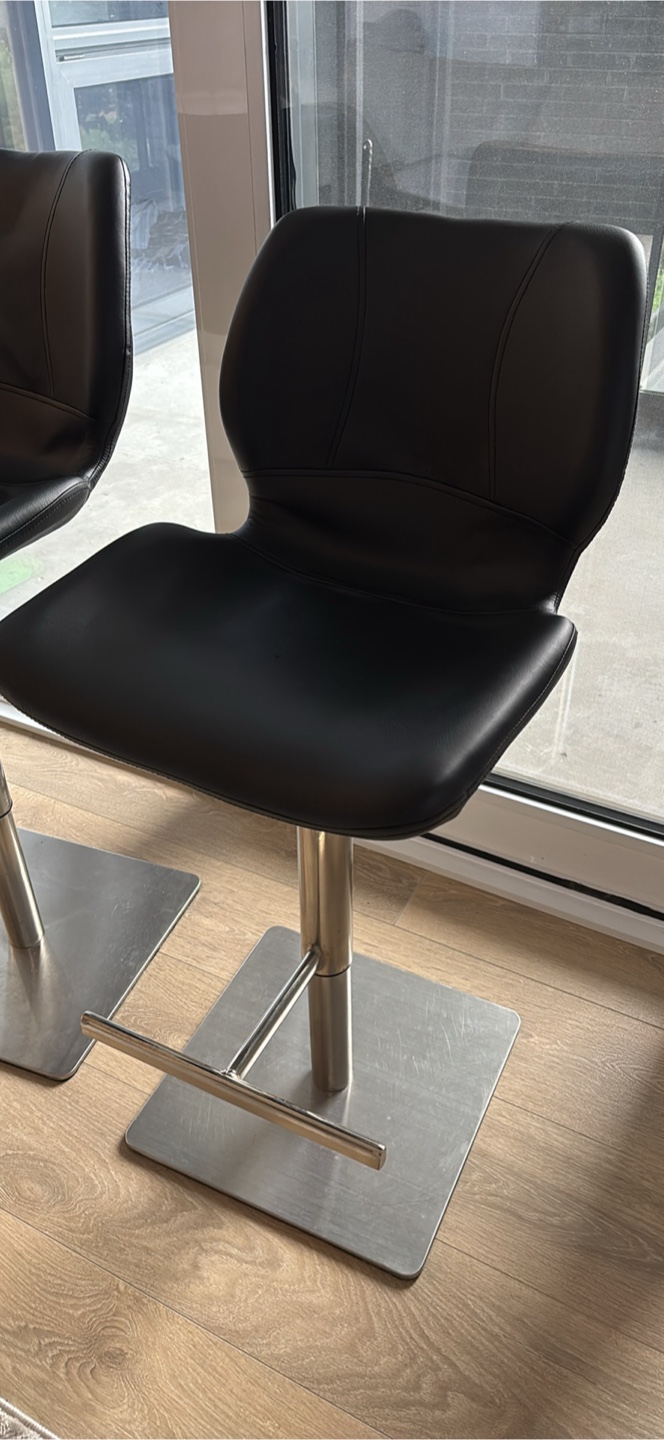 Adjustable Height Bar Stool - Black