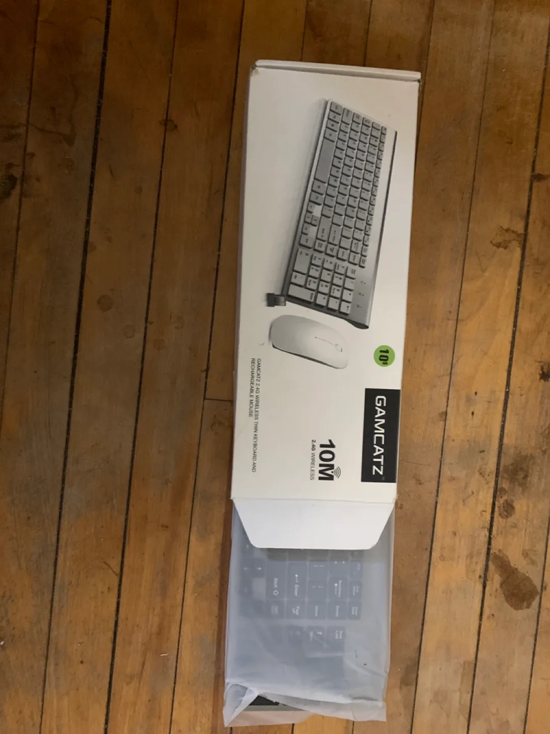 New Gameatz 10M Wireless Keyboard & Mouse thumbnail