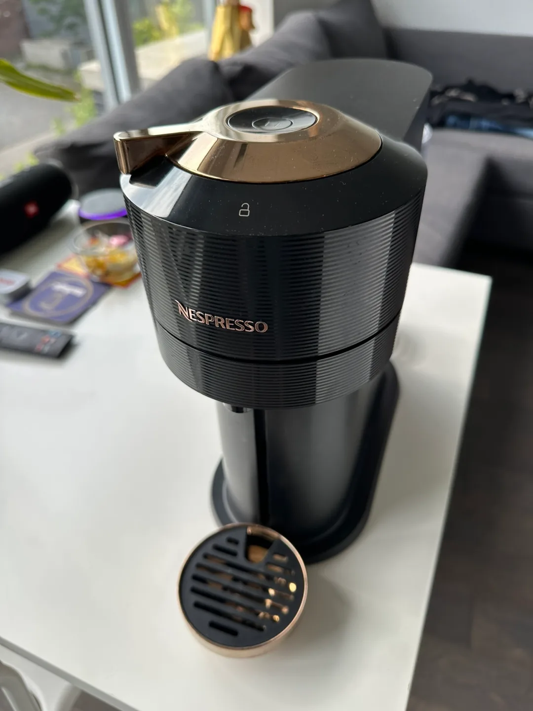 Nespresso Vertuo Next Coffee Machine (FOR PARTS) 🥕 thumbnail