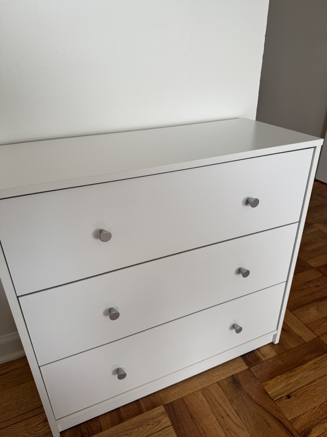 28.5” W 3-Drawer Dresser - photo 2
