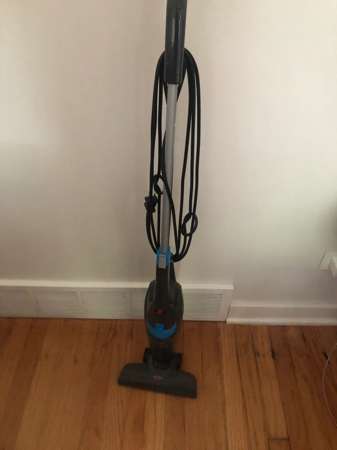 Bissell CleanView Swivel Rewind Pet Reach Vacuum thumbnail
