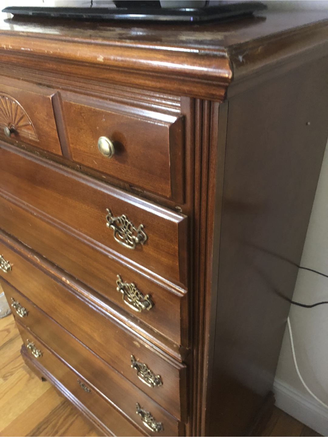 Solid Wood Dresser - photo 4