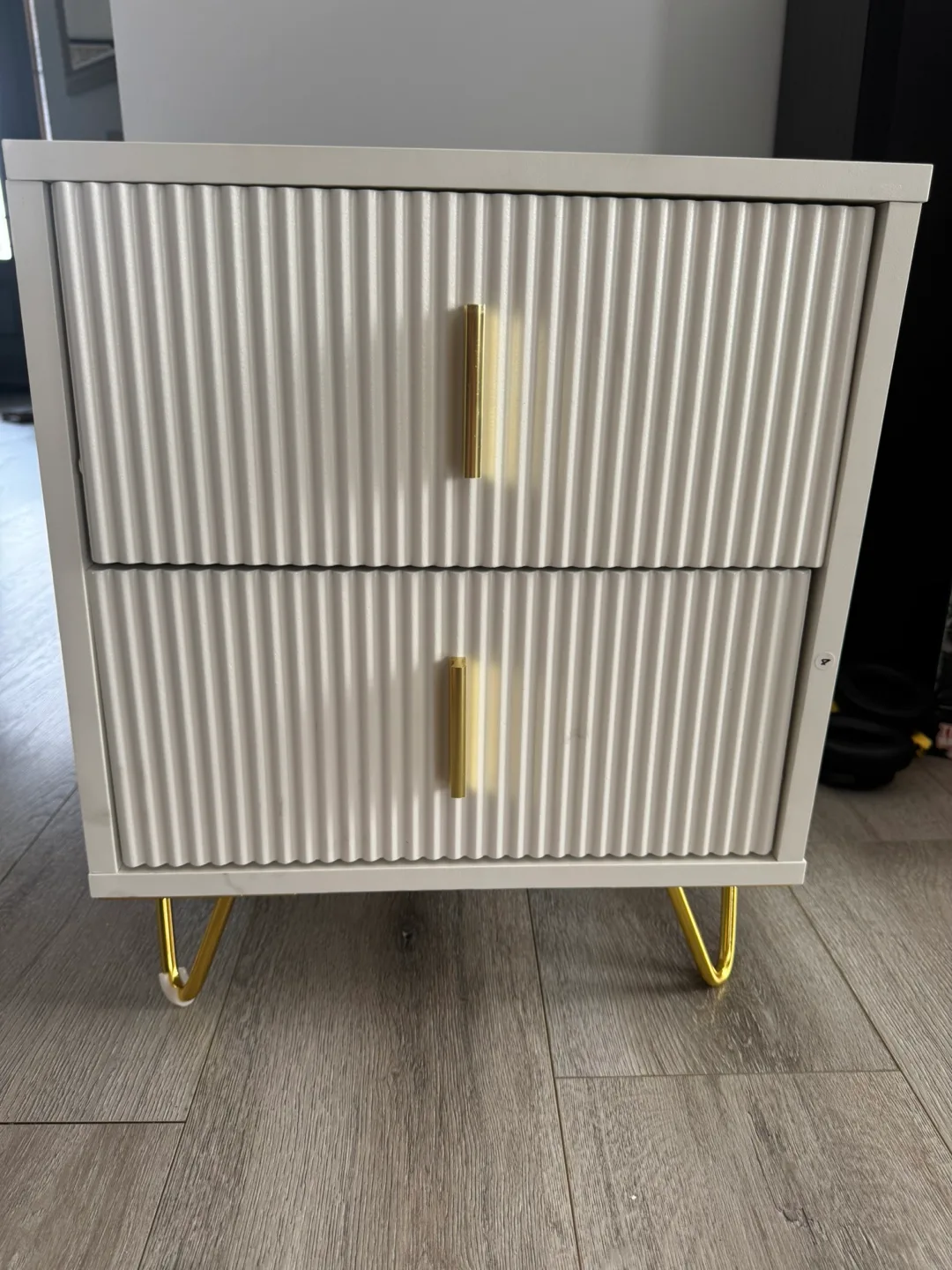 WHITE & GOLD 2 DRAWER NIGHTSTAND- DAMAGED thumbnail