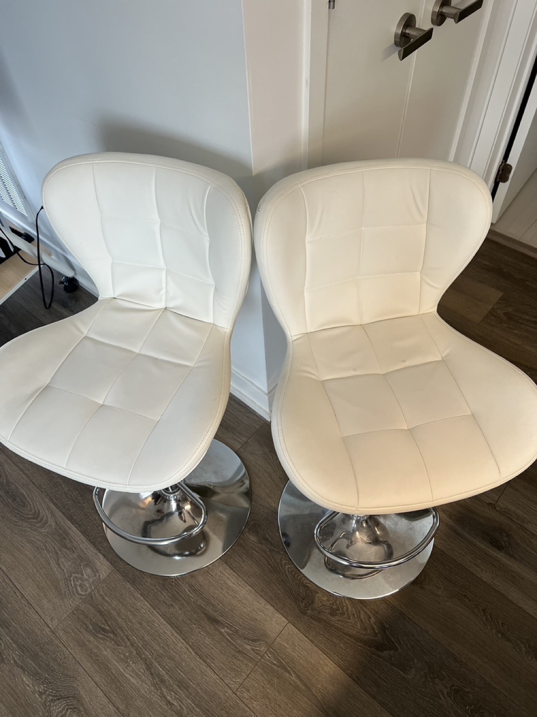 2 Adjustable Height Bar Stool