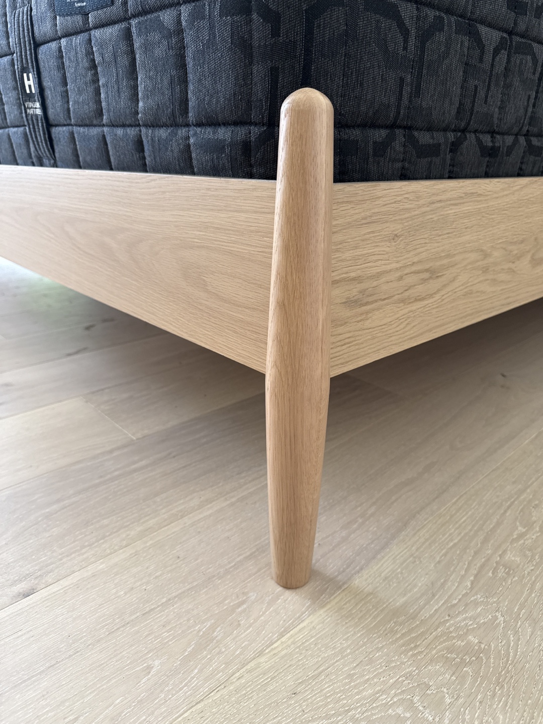 ARTICLE Oak King Bed Frame - photo 2
