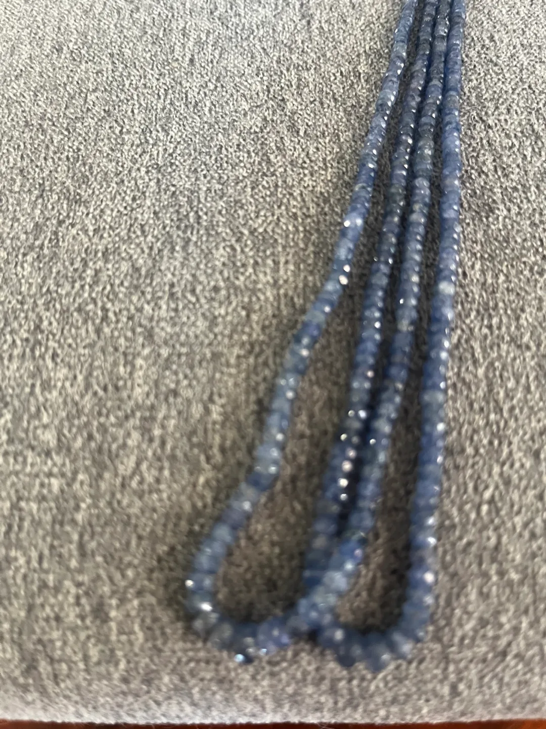 Sapphire Necklace thumbnail