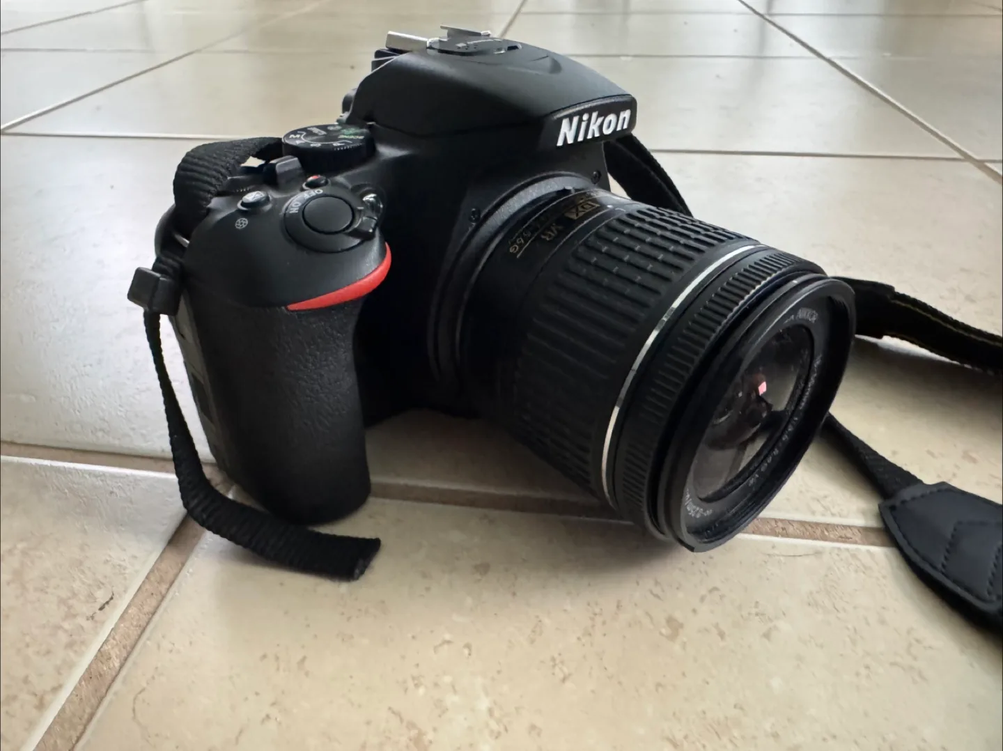 Nikon D5600 DSLR Camera with 2 Lenses image indicator(3)