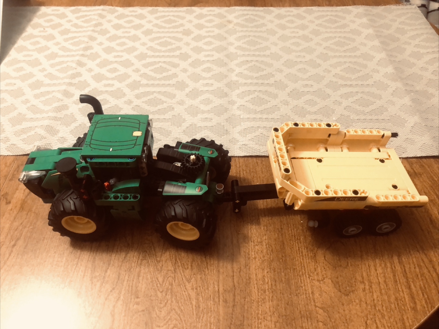 🇨🇦 LEGO Technic John Deere 9620R 4WD Tractor 42136
