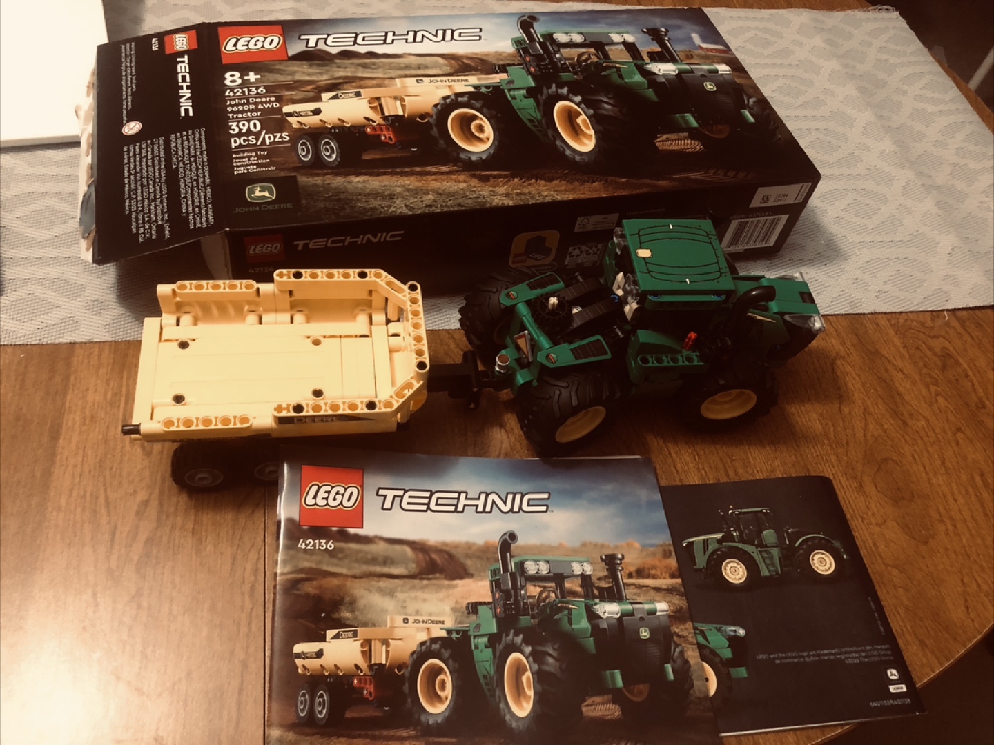 🇨🇦 LEGO Technic John Deere 9620R 4WD Tractor 42136 - photo 4