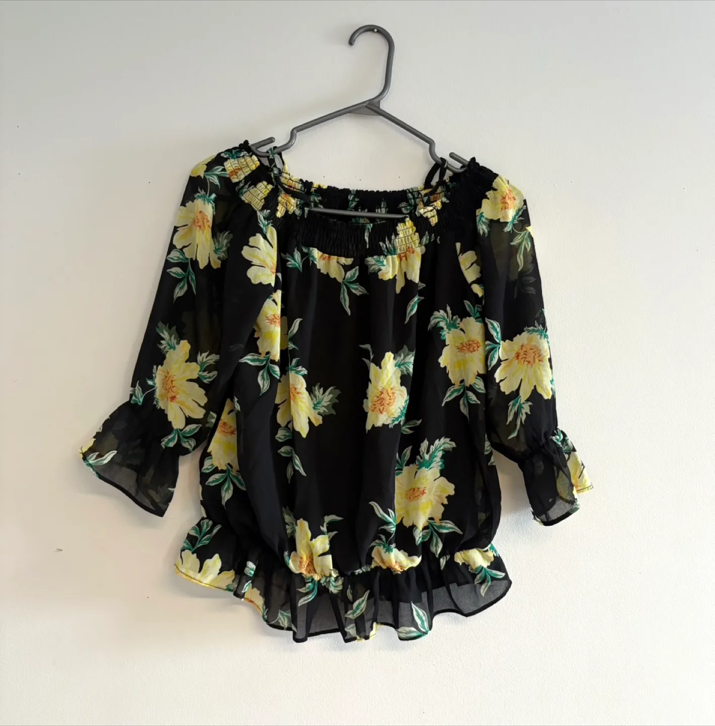 Floral Print off shoulder Blouse ! thumbnail
