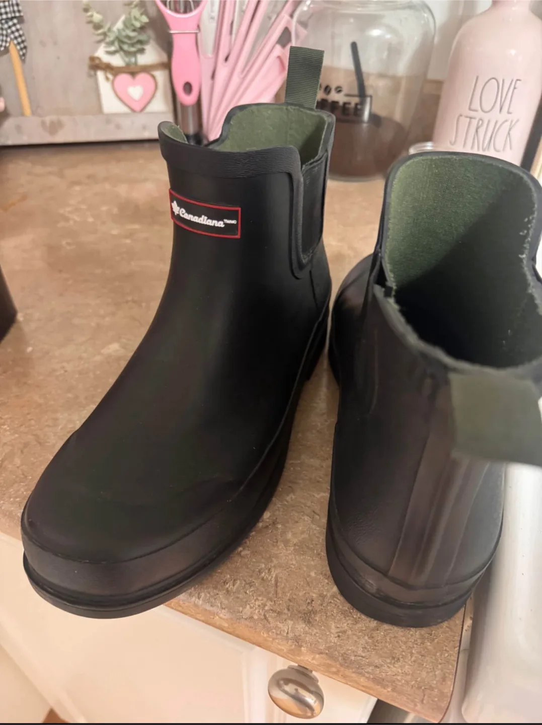 Rainboots thumbnail