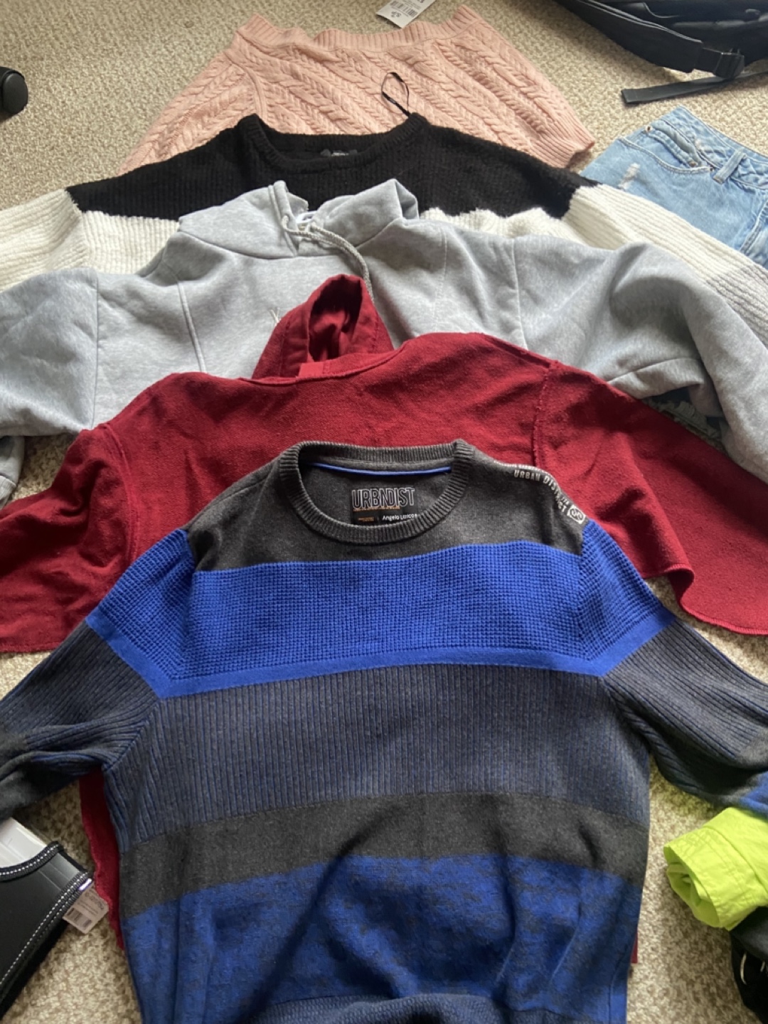 MOVE OUT SALE - Full bag of women’s clothing size M to S - photo 2