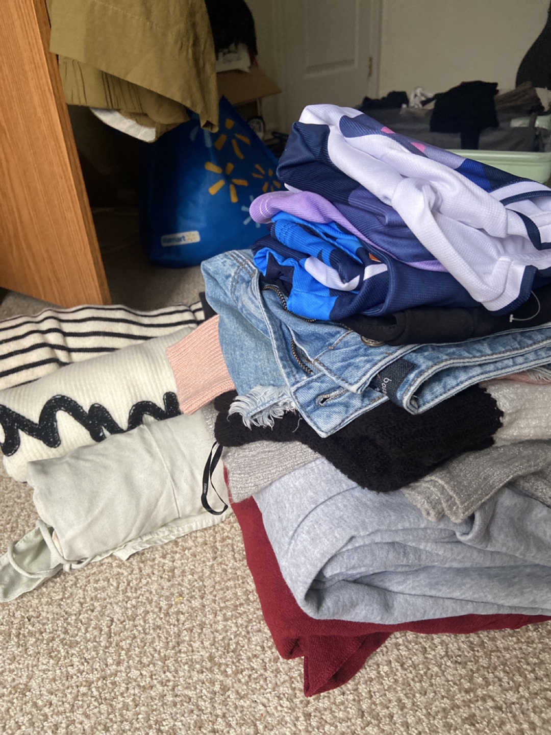 MOVE OUT SALE - Full bag of women’s clothing size M to S - photo 4