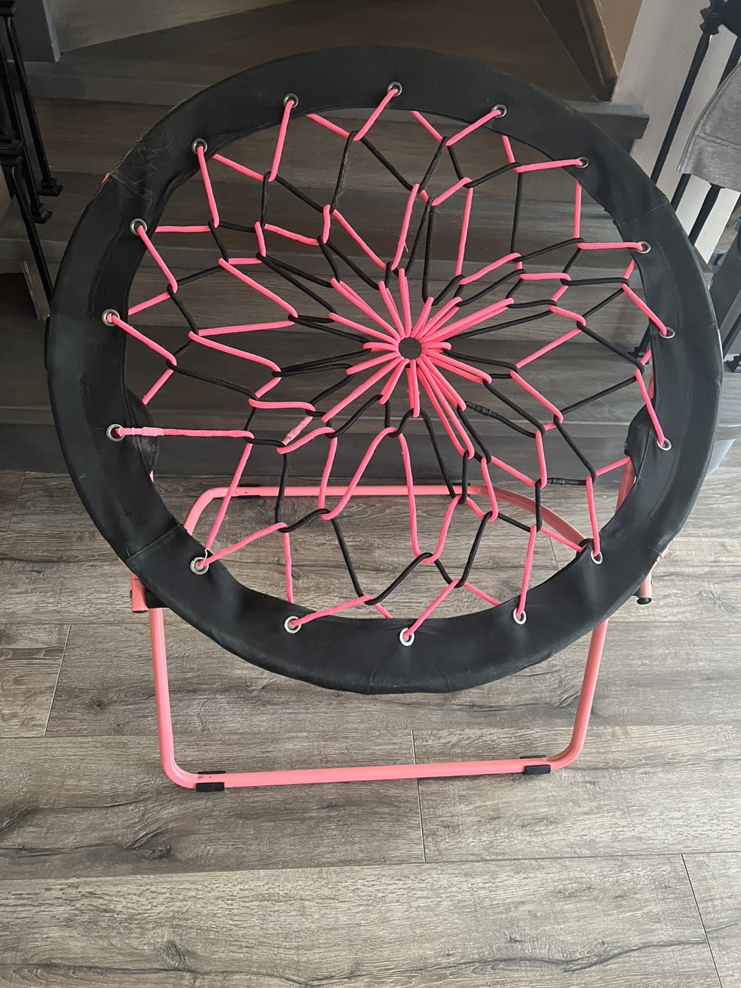 Bungee Chair - Pink & Black