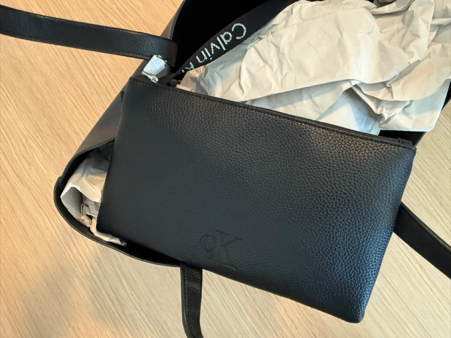 New Calvin Klein Black Tote Bag image indicator(3)