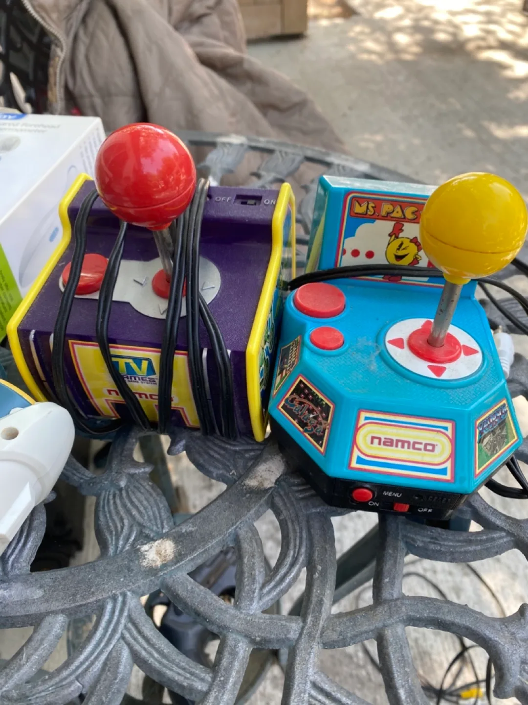 Namco TV Game Joysticks(25 for both) image indicator(3)