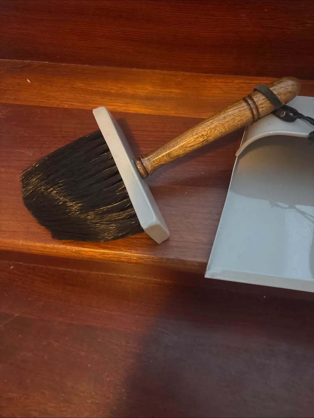 Metal Dustpan and Brush Set- New image indicator(3)