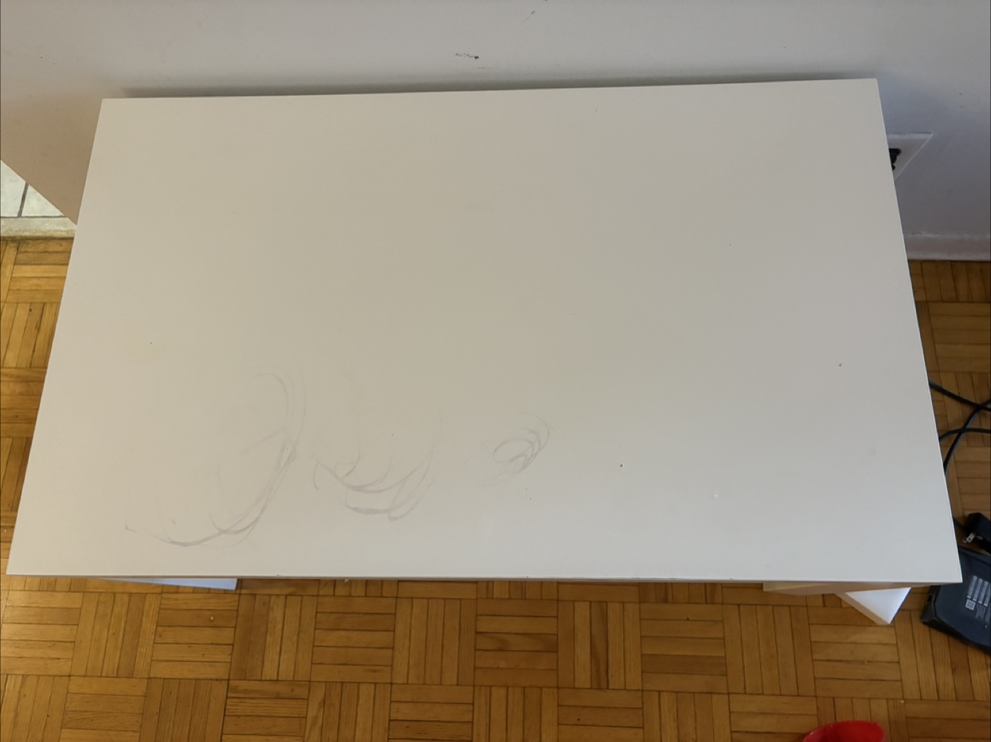 White Table - photo 2