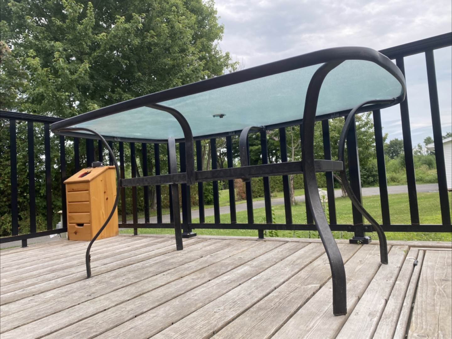 Glass Patio Table in Great Condition (CAN DELIVER) - photo 4