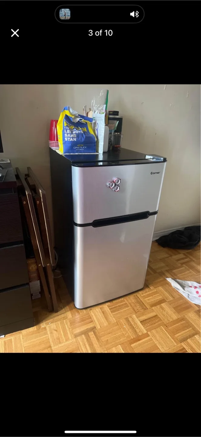 Mini Fridge MUST GO ASAP thumbnail