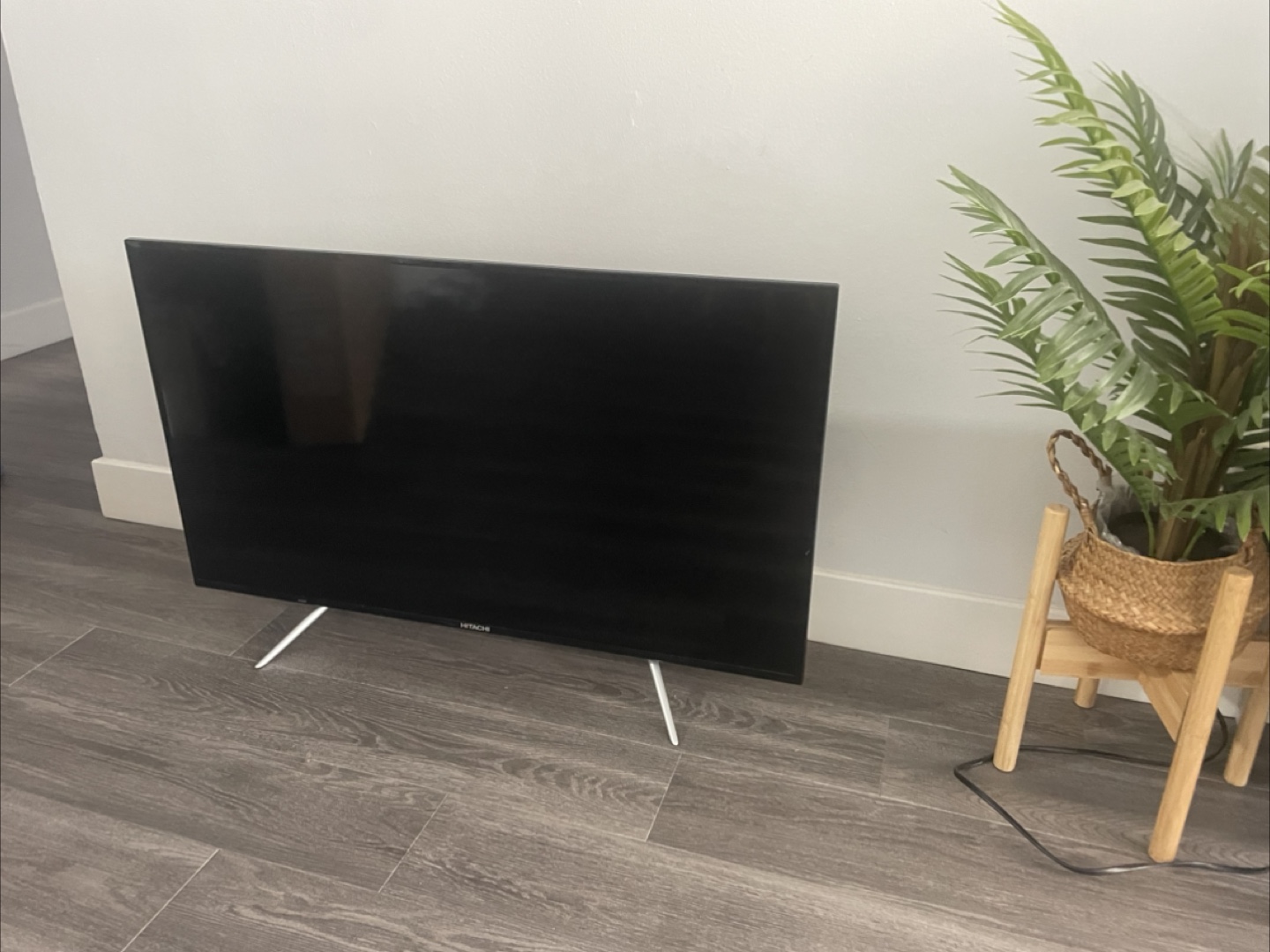 Hitachi TV /not a smart tv but compatible with chrome cast