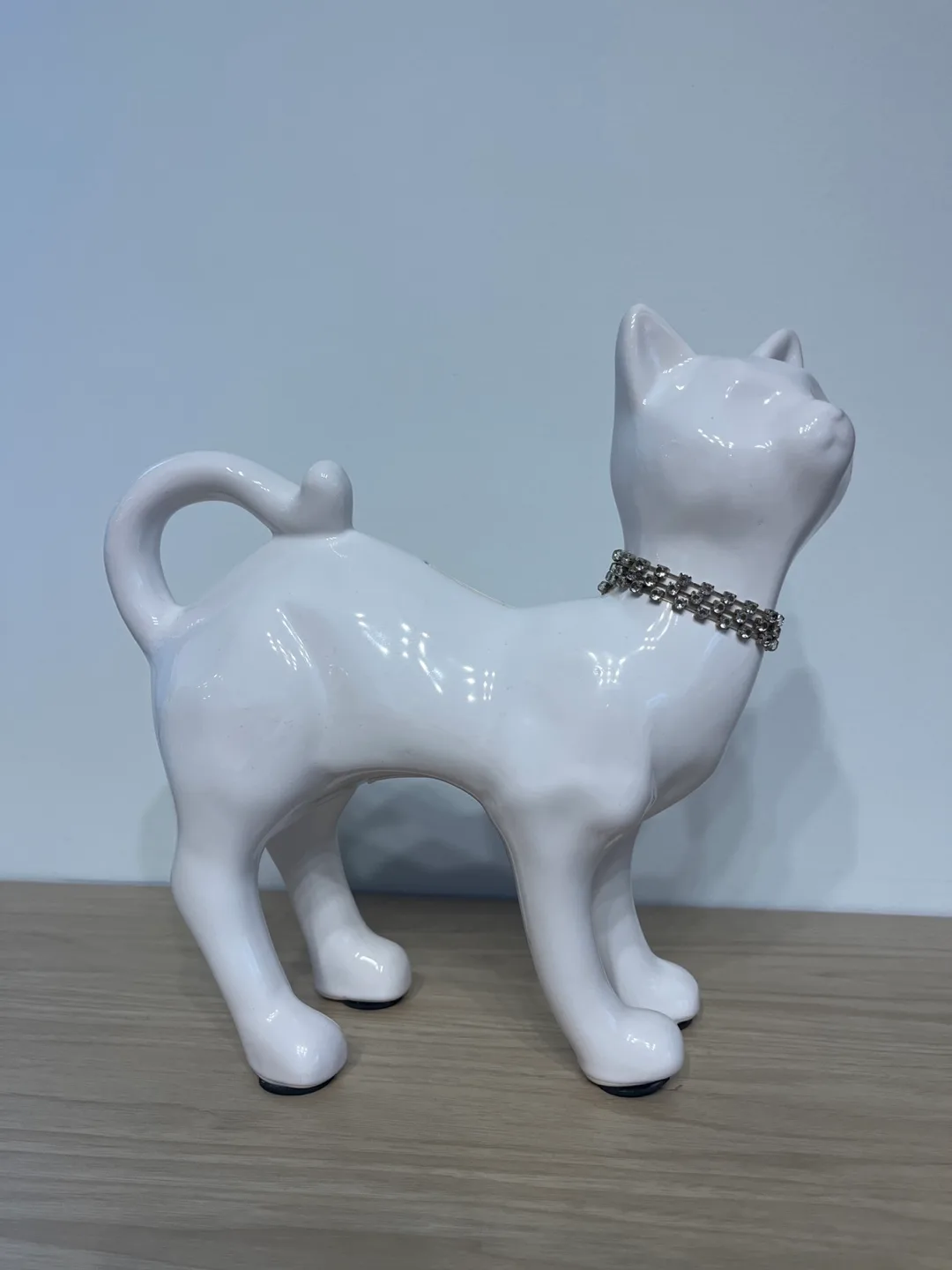 White Ceramic Cat Figurine Coin Bank thumbnail
