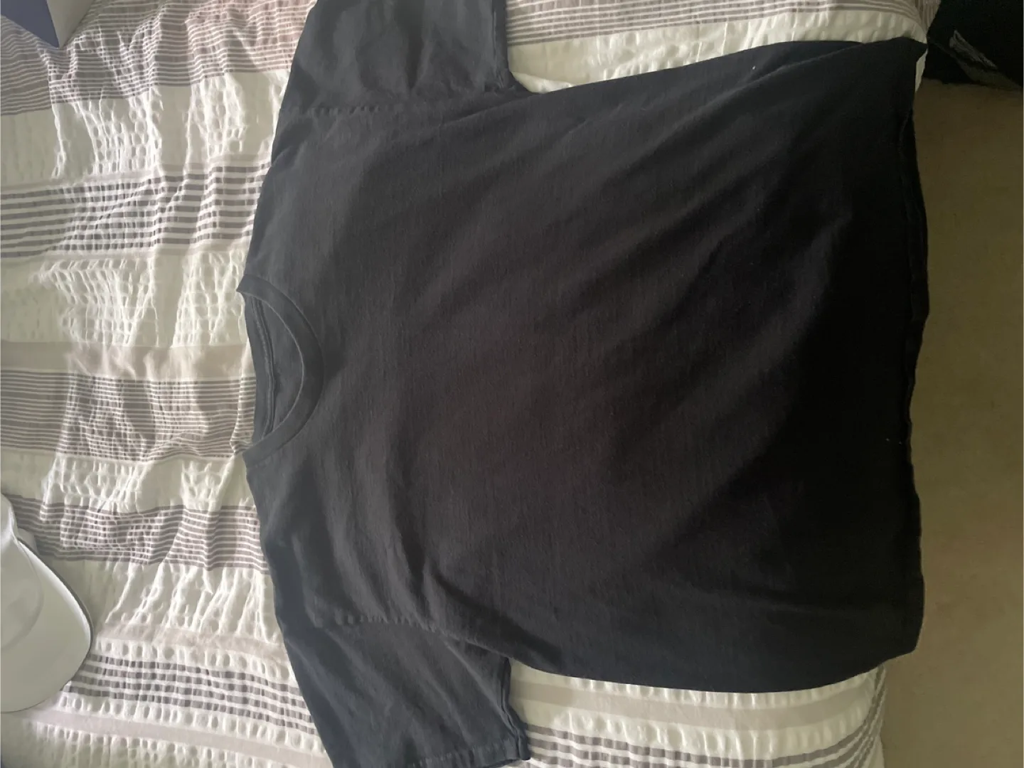 Black t-shirts thumbnail