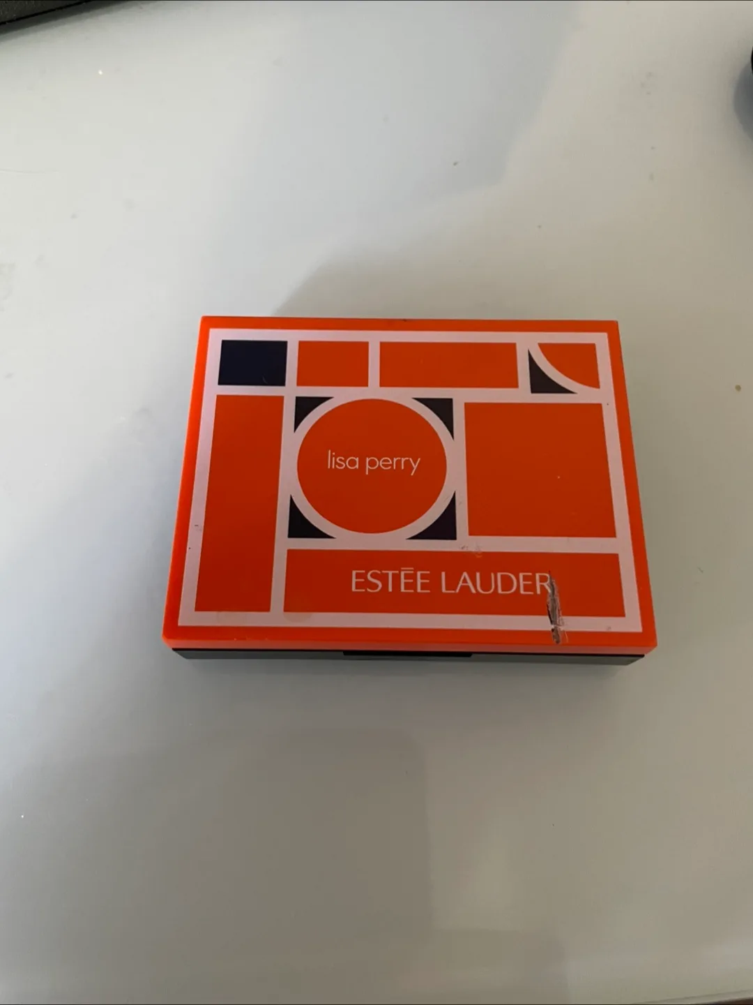 Estée Lauder x Lisa Perry Eyeshadow Palette 🍁🇨🇦 thumbnail