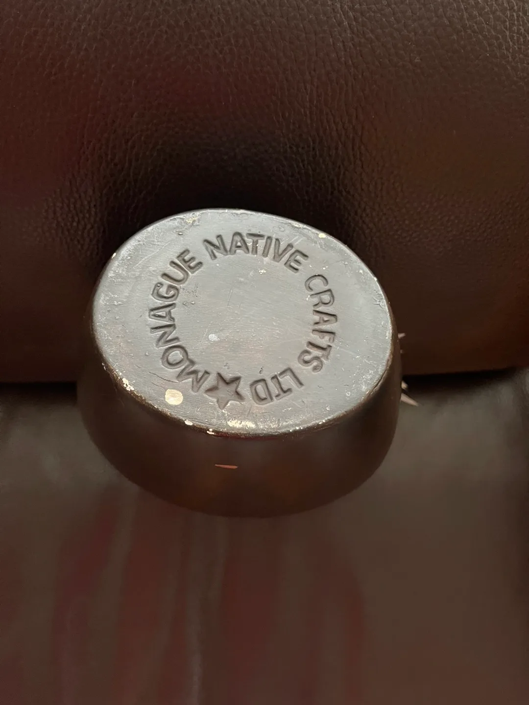 Monague Native Crafts Vase image indicator(2)