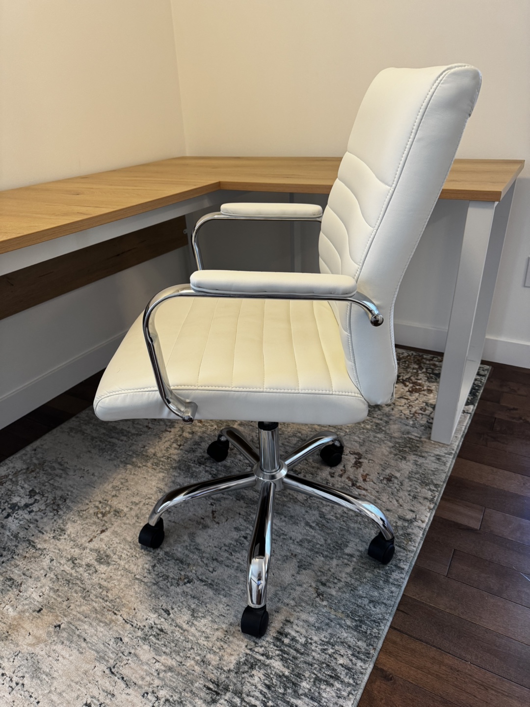 White Office Chair - photo 2
