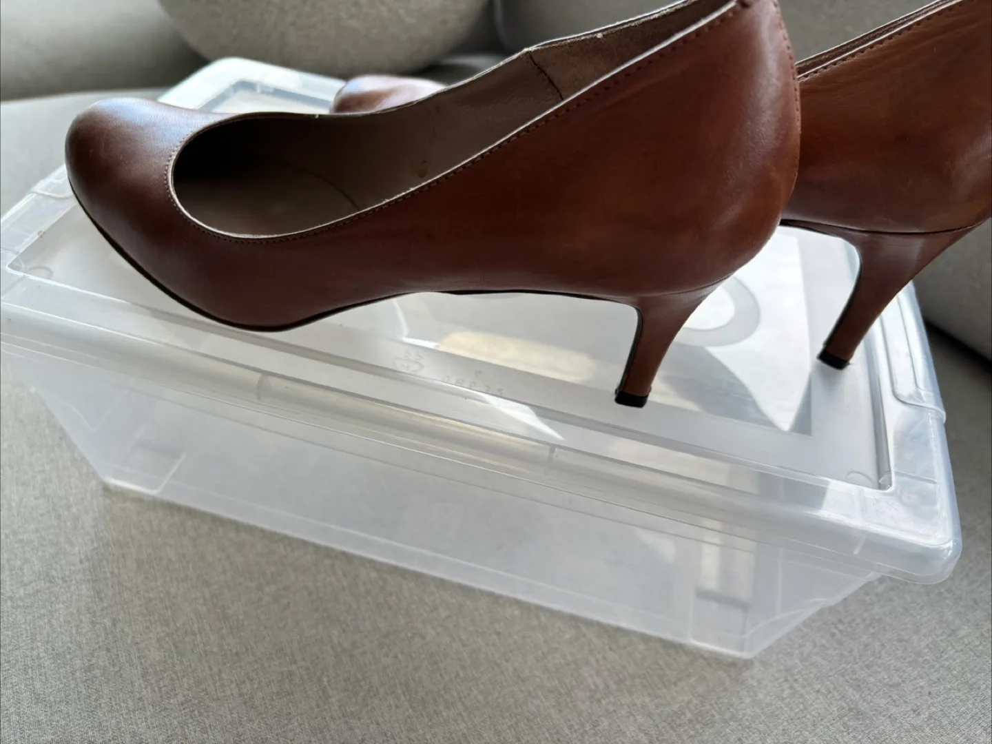 Brown Leather Heels Size 10 image indicator(2)
