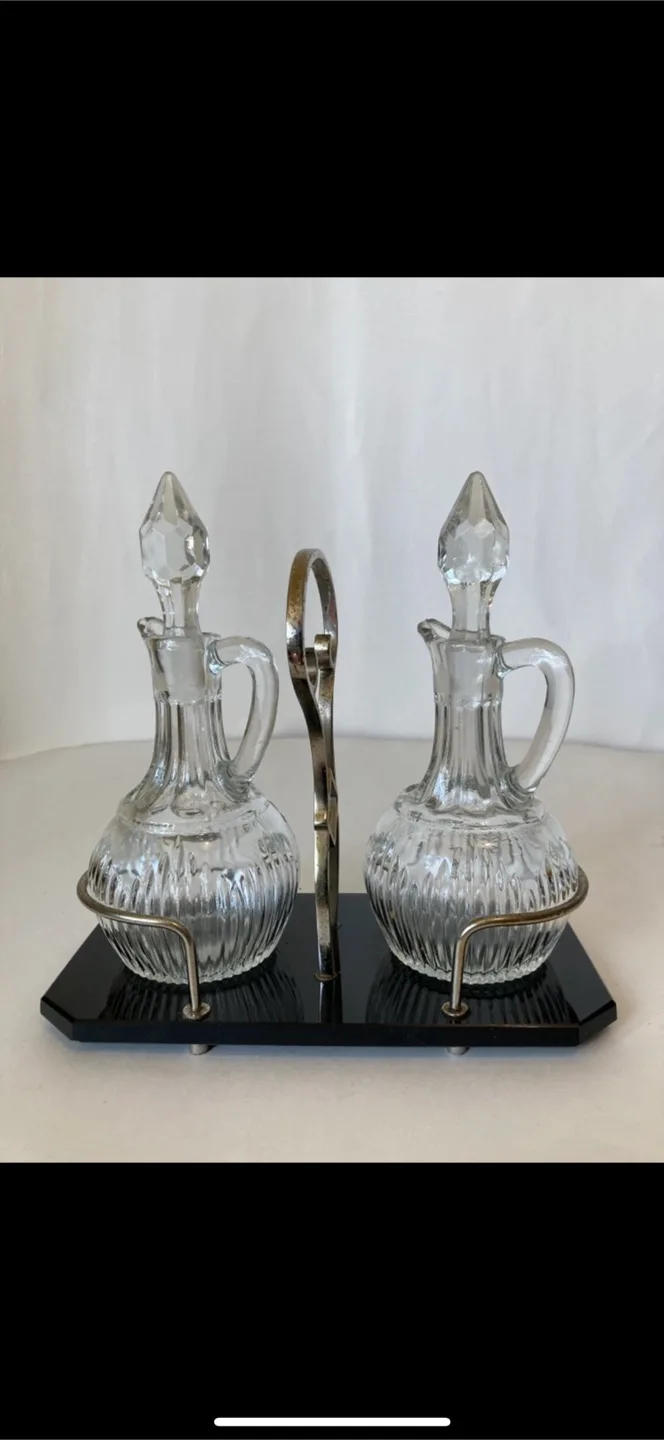Vintage Clear Glass Oil & Vinegar Set thumbnail