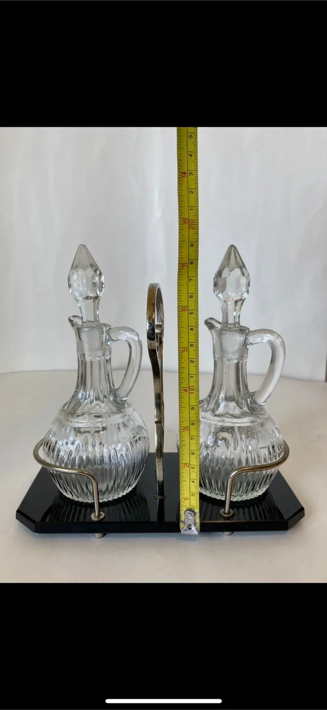 Vintage Clear Glass Oil & Vinegar Set image indicator(4)