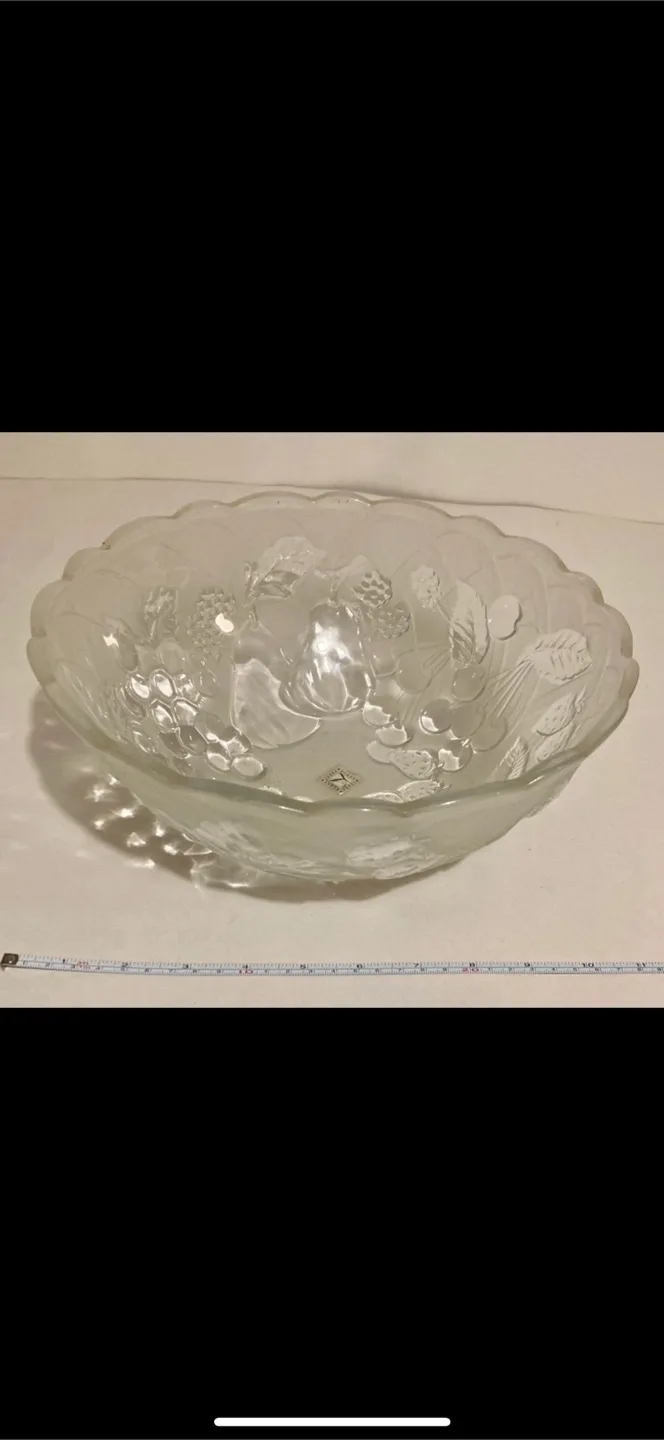 Laura Glass Bowl - 10.5" x 5" image indicator(3)