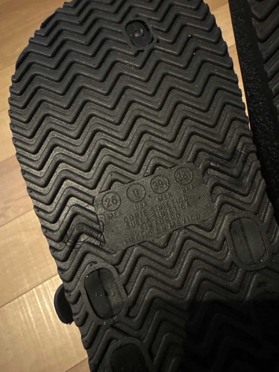 Ocean Pacific Black Flip Flops - Size 9 image indicator(4)