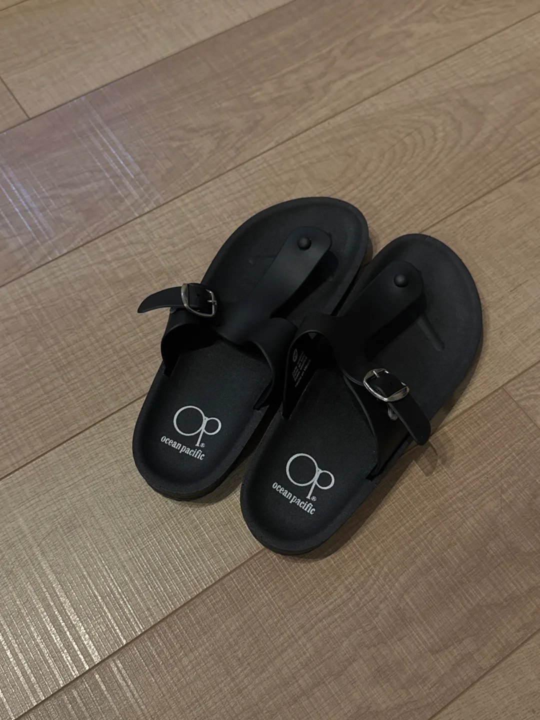 Ocean Pacific Black Flip Flops - Size 9 image indicator(3)