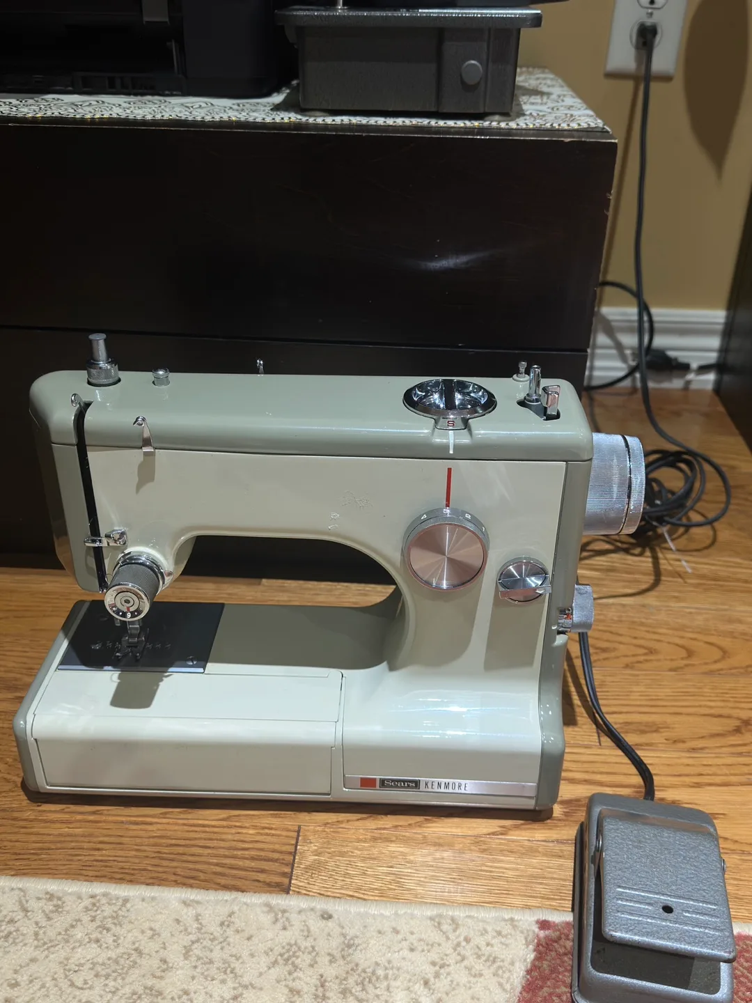 Kenmore Vintage Sewing Machine Vintage thumbnail