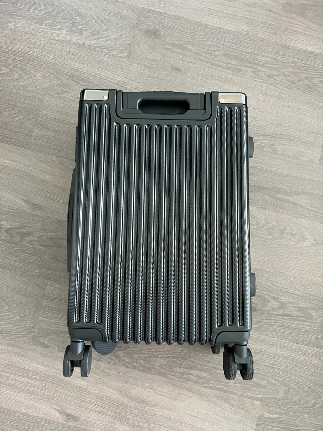 Brand new never used Black Carry-On Suitcase image indicator(5)