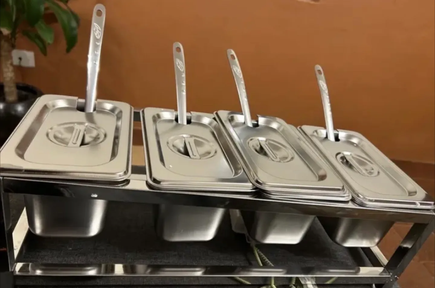 Stainless Steel Serving Tray image indicator(2)
