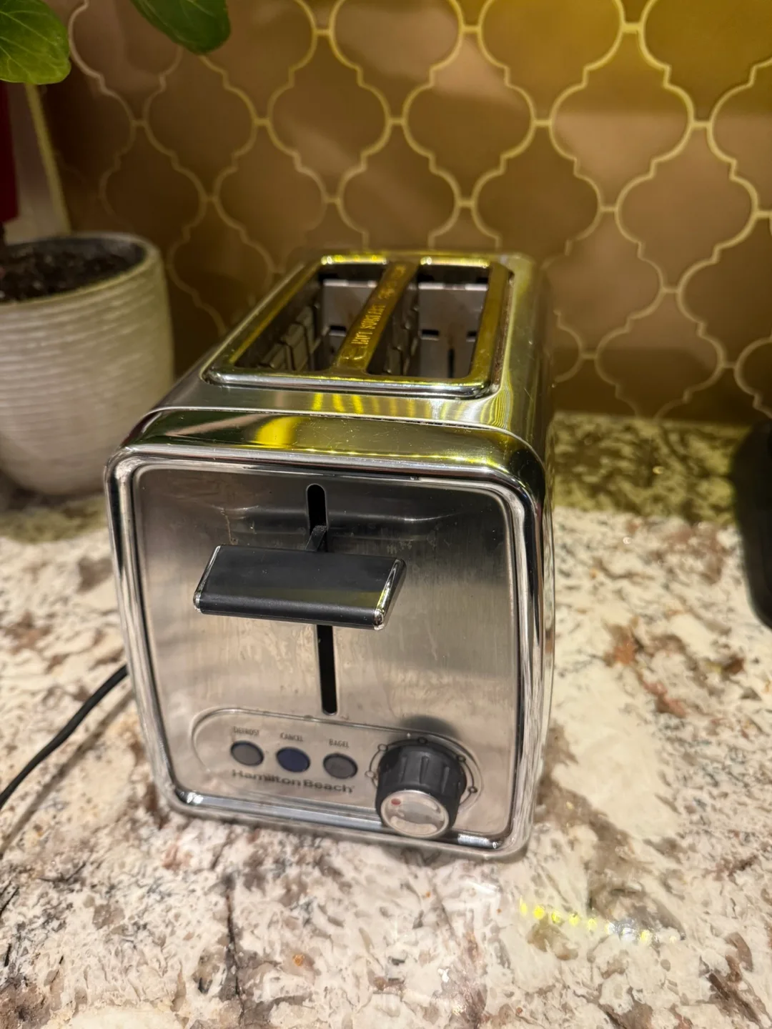 Hamilton Beach 2-slice Toaster image indicator(3)