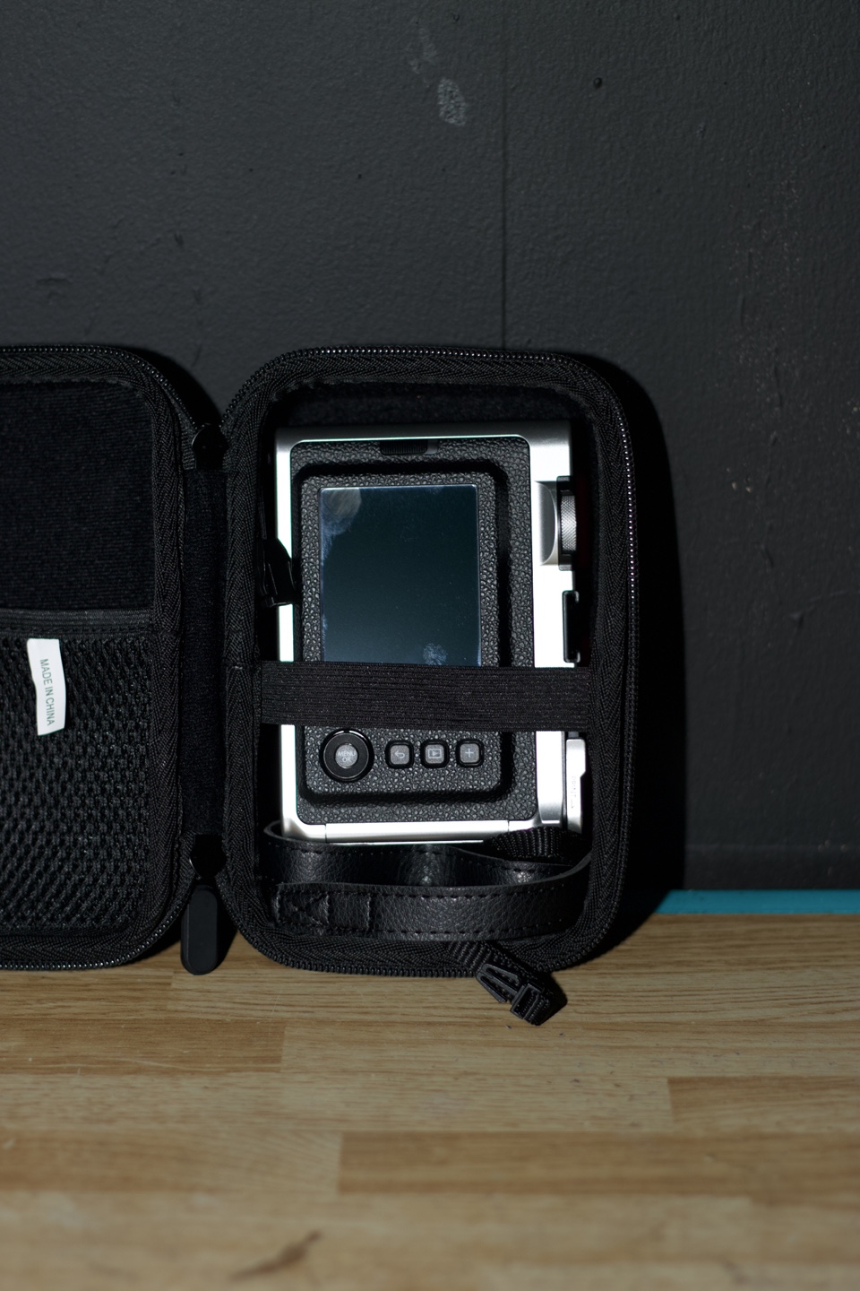 Fujifilm Instax Mini Evo Instant Camera - photo 2