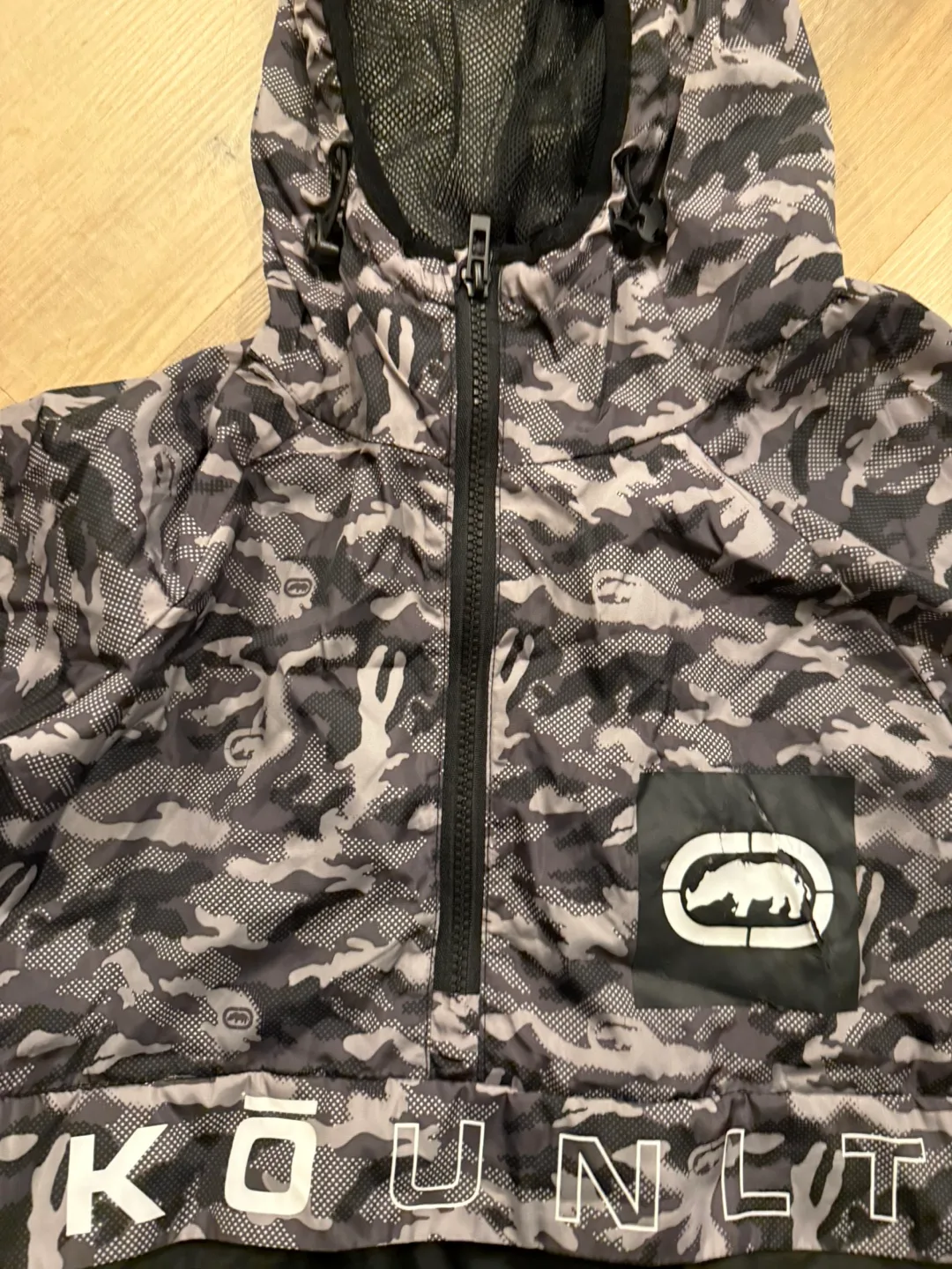 Ecko Unltd. Camo Pullover Jacket - Size M thumbnail