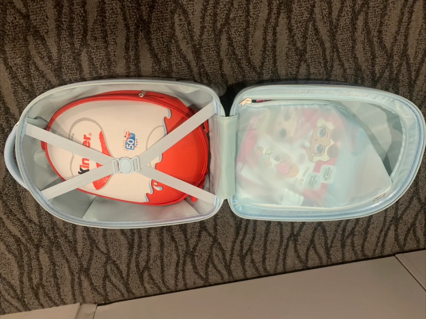 Disney Frozen suitcase-LIKE NEW! image indicator(5)