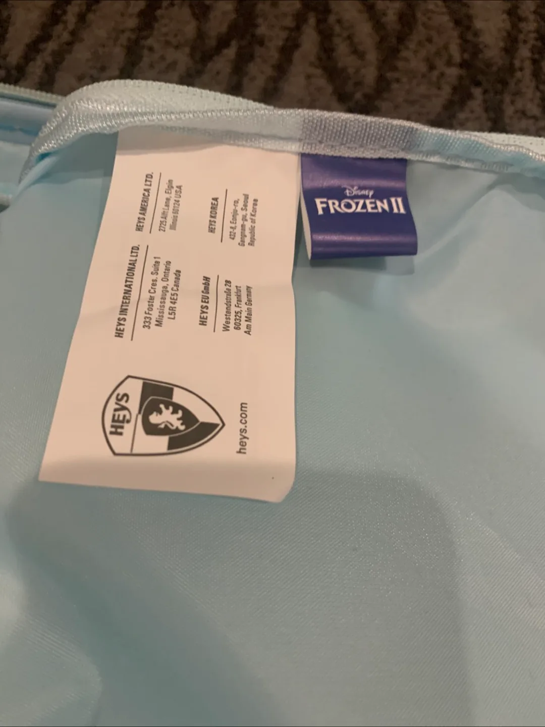 Disney Frozen suitcase-LIKE NEW! image indicator(4)