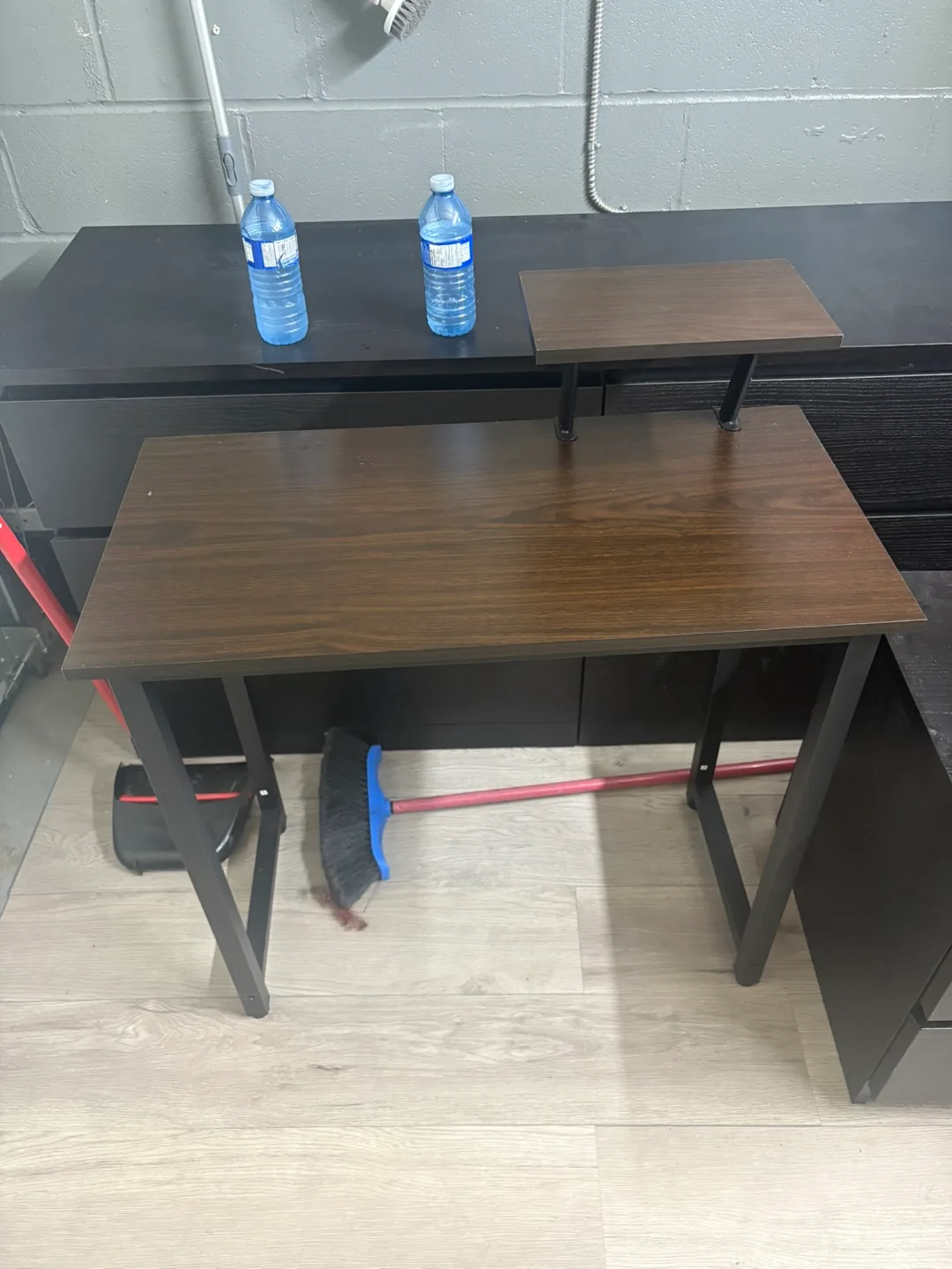 32” Desk thumbnail